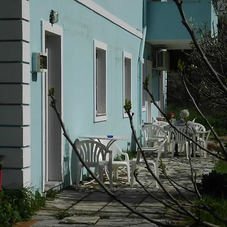 Tom's House *