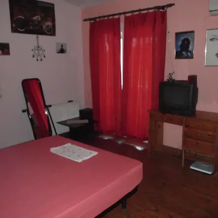 Апартаменты Tom's House *