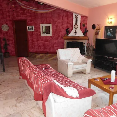 Апартаменты Tom's House