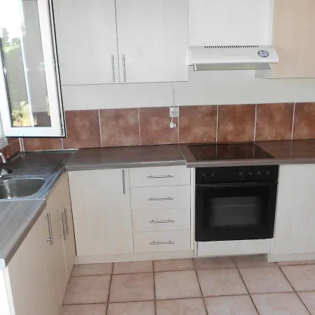 Tom's House Апартаменты