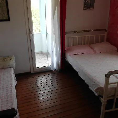 Tom's House Апартаменты Skriperon