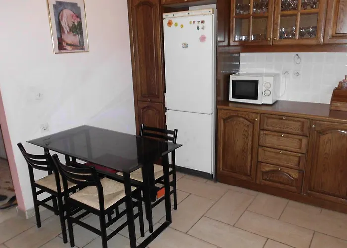 汤姆斯之家公寓 公寓 *