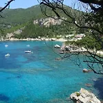 Tom's House Σκριπερό
